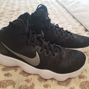 Nike Hyper Dunk Basketball Shoes